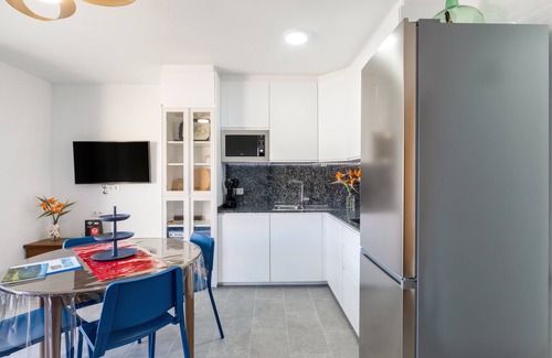 Brena Baja Apartment | Apartment 'Salitre Tea' with Sea View, Shared Pool and Wi-Fi