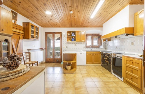 Gargalla House | Apartment 'Sant Grau I' with Mountain Views, Shared Pool and Wi-Fi