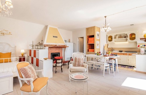 Bagni di Lucca Apartment | Apartment 'Sassi Scritti - Carpino Nero' with Mountain View, Shared Garden and Wi-Fi
