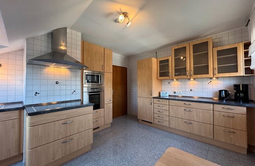 Wellerode Apartment | Apartment 'Schliestädt' with Shared Garden, Balcony and Wi-Fi