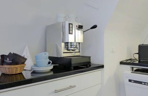 Muenchenwiler Apartment | Apartment Schloss Münchenwiler in Münchenwiler - 5 persons, 3 bedrooms