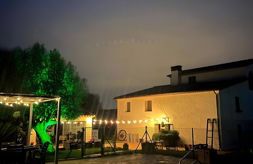 Vilobi d'Onyar Apartment | Apartment 'Simon' with Mountain View, Private Pool and Wi-Fi