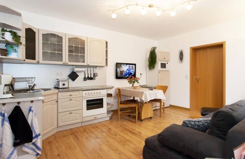 Ellefeld Apartment | Apartment Simone, bathtub, WC, 1 bedroom - Ferienwohnungen Möckel