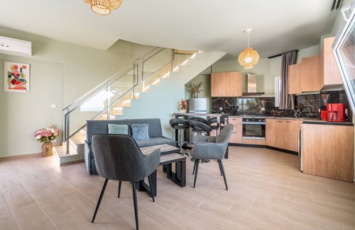 Stegna Apartment | Apartment 'Solymar Prive Sea View' with Sea View, Wi-Fi and Air Conditioning