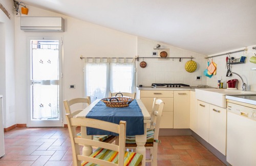 Grosseto Apartment | Apartment 'Stefano' with Shared Garden, Wi-Fi and Air Conditioning