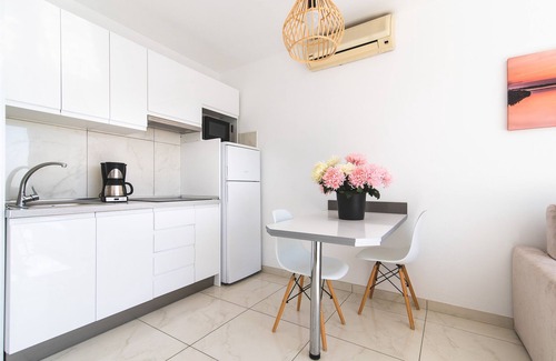 Patalavaca Apartment | Apartment-Superior-Ensuite with Shower-Sea view-CAT. 3