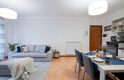 Tuoro sul Trasimeno Apartment | Apartment 'Trasimeno' with Private Garden, Wi-Fi and Air Conditioning