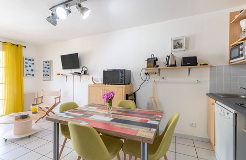 Cerbere Apartment | Apartment 'T2 Meublé Aux Aloès' with Mountain View, Shared Pool and Private Terrace