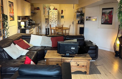 Pontarlier Apartment | Apartment T5 Pontarlier center, 3 bedrooms with cachet 20 min Metabief & Lac