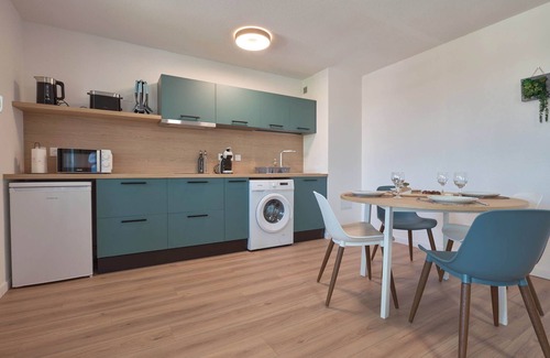 Gaillac Apartment | Apartment, terrace, pool, Netflix and WIFI