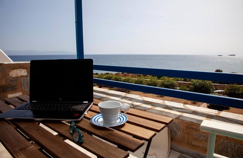 Logaras Apartment | Apartment 'The Ionian Double Room' with Sea View, Wi-Fi and Air Conditioning