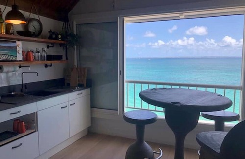 Grand Case Apartment | Apartment Ti Dream, a little gem right on the water!