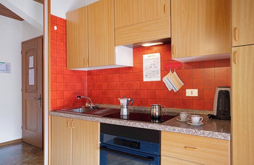 Pracorno Apartment | Apartment 'Trilocale 4' with Shared Garden, Balcony and Wi-Fi