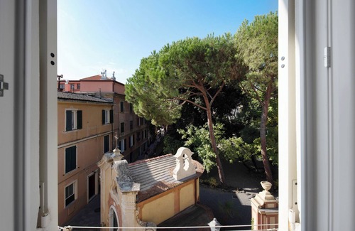 Varazze Apartment | Apartment "Trilocale San Nazario" near Beach with A/C