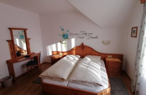Steinfeld Bed & Breakfast | Apartment type Latschur - Waldpension Ranner