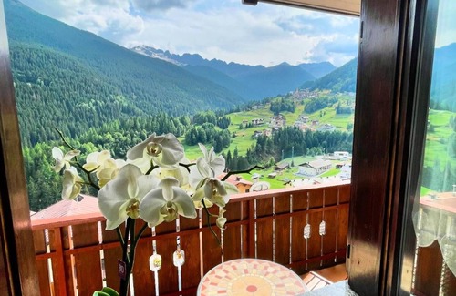 Semogo Apartment | Apartment 'Un Posto Al Sole' with Mountain View and Balcony