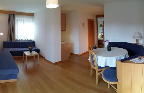 Salonetto Apartment | Apartment "Valentin" with Mountain View, Wi-Fi, Balcony & Garden
