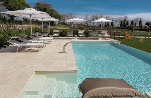 Molino Ciccolini Apartment | Apartment Villa Mei VI