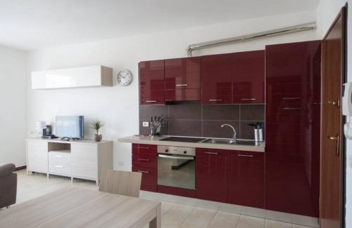 Sesto Calende Apartment | Apartment Victoria, cozy studio flat near Leonardo Academy