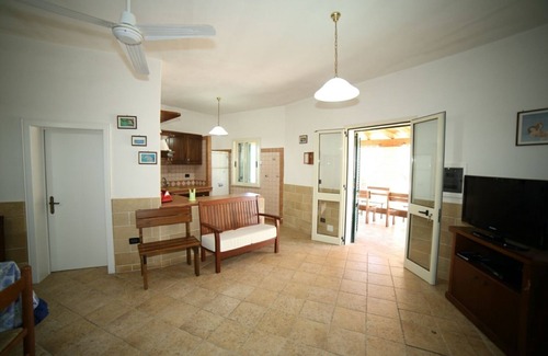 Posto Vecchio Apartment | Apartment 'Villa Magia 2' with Private Terrace, Wi-Fi and Air Conditioning