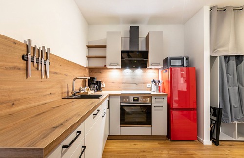 Husbyholz Apartment | Apartment 'Voldewraa 5' with Private Terrace, Shared Garden and Wi-Fi