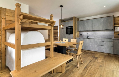 San Vito Apartment | Apartment "Waidacherhof Wiese" with Mountain View, Balcony & Wi-Fi