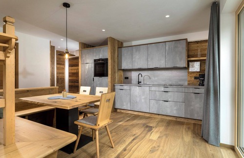 San Vito Apartment | Apartment "Waidacherhof Wiese" with Mountain View, Balcony & Wi-Fi