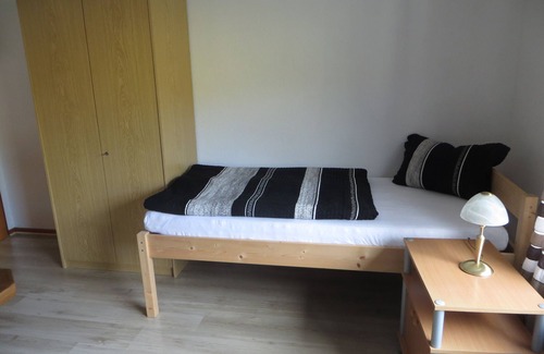 Aerzen Apartment | Apartment 'Waldblick' with Wi-Fi