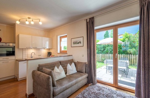 St. Pauls Apartment | Apartment 'Weinangerhof Kirschbaum' with Mountain View, Shared Pool and Wi-Fi