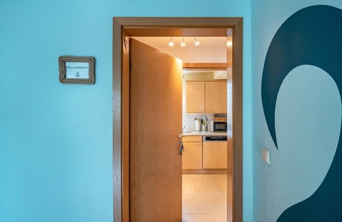 Westerholz Apartment | Apartment 'Wellenreiter' with Shared Garden and Wi-Fi