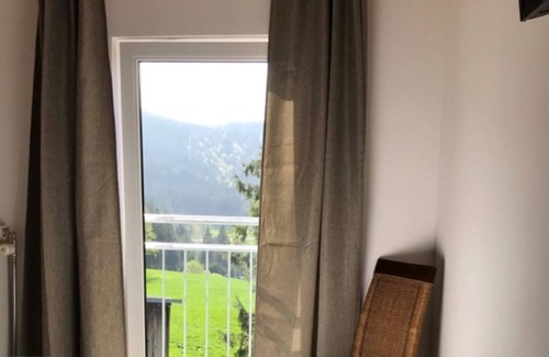 Jungholz Apartment | Apartment 'Wertach' with Mountain View, Shared Terrace and Wi-Fi
