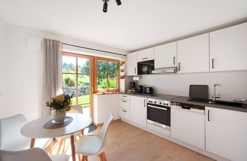 Dietmannsried Apartment | Apartment 'Wiesengrund' with Garden View, Private Terrace and Shared Garden