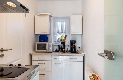 Stutzerbach Apartment | Apartment 'Will' with Private Terrace and Wi-Fi