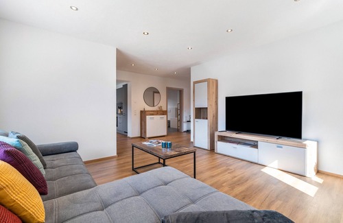 Lustenau Apartment | Apartment 'Winder' with Mountain View and Wi-Fi