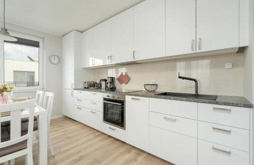 Grunwald Apartment | Apartment with 2 Bedrooms and FREE GARAGE Poznań by Noclegi Renters