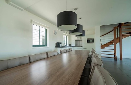 Uitdam House | Apartment with 5 bedrooms, a sauna and a balcony