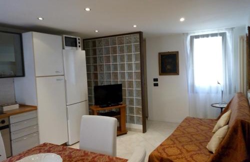 Cannaregio House | Apartment with a Secret and Romantic Park
