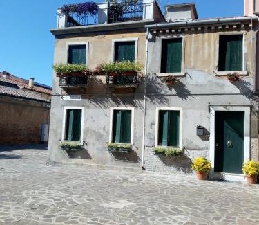 Cannaregio House | Apartment with a Secret and Romantic Park