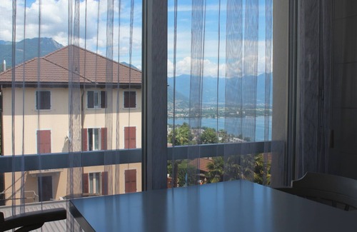 Locarno Apartment | Apartment with a unique panoramic view over Lake Maggiore