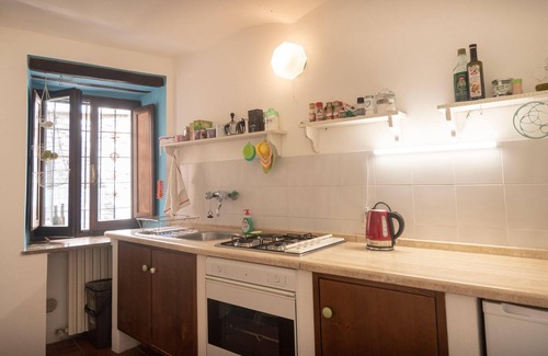 Assisi Apartment | Apartment with a view of the Basilica of St. Clare, historic center of Assisi