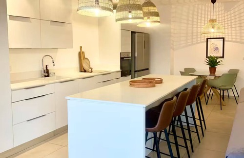 Haifa Apartment | Apartment with a view of the sea 3 Bedrooms And free parking