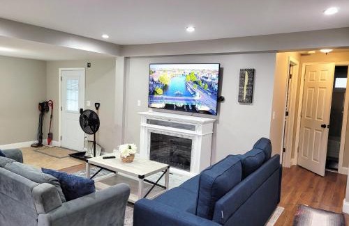 West Seneca Apartment | Apartment with Brand new furniture and large parking