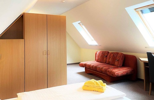 Lohsa Apartment | Apartment with extra bed for max. 4 people - Gasthof & Pension Zur Friedenseiche (Pension)