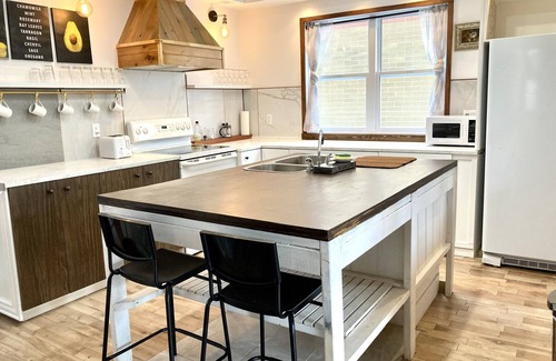 Lairet Apartment | Apartment with fireplace and private garden