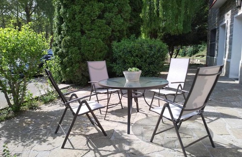 Mediano Apartment | Apartment with garden and views of the Pyrenees