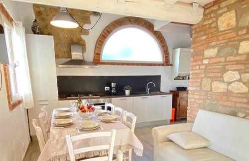Pomarance Apartment | Apartment with garden panoramic terrace