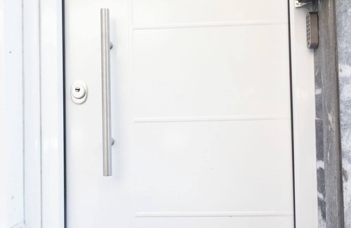 Athens Apartment | Apartment with jacuzzi and sauna.Fully furnished with kitchen absolutely private