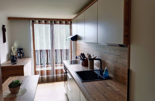Dellach im Drautal Apartment | Apartment with mountain views. Newly renovated apartment with terrace and balcony.