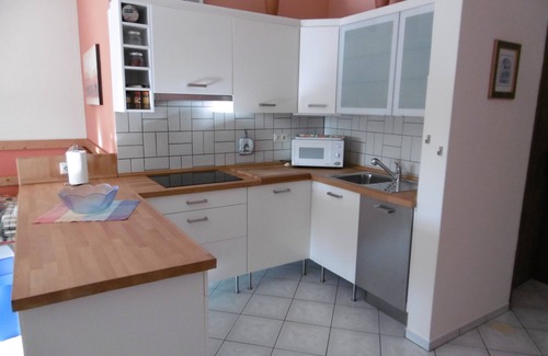 Burgau Apartment | Apartment with pool in a quiet location and beautiful garden