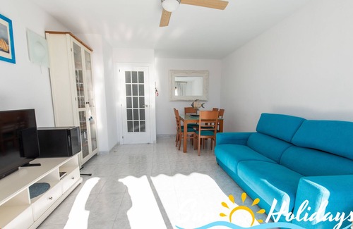 Comarruga Apartment | Apartment with sea views for 4-6 people.